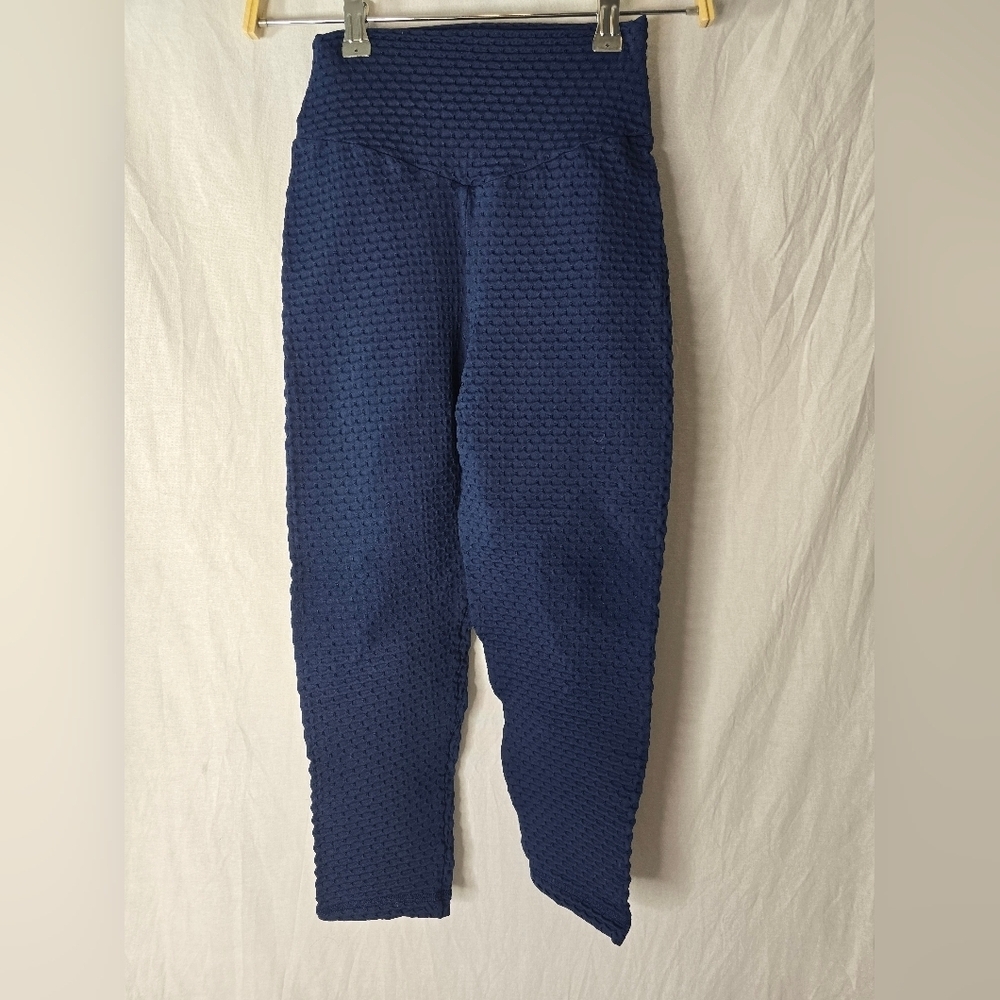 CLS navy blue textured scrunch 21" leggings- Size small